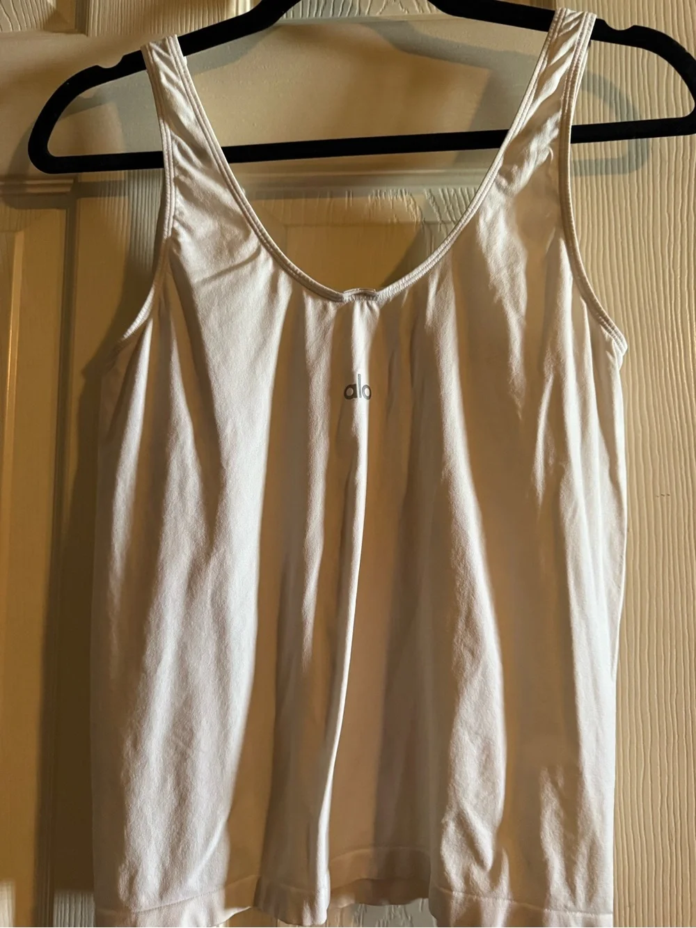 Alo Yoga- Sheer Glow Tank in Ivy